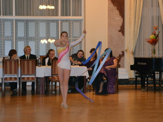 Exhibice moderní gymnastiky - Mr Mrs Ribbons 03.JPG