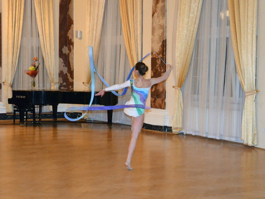 Exhibice moderní gymnastiky - Mr Mrs Ribbons 04.JPG