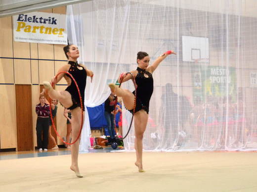 Jablonec 2016 - dvojička Anna a Tína 02.JPG
