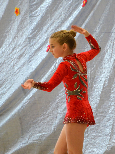 Klára Tamchyová bez náčiní 02 - Gymnastika KV.JPG
