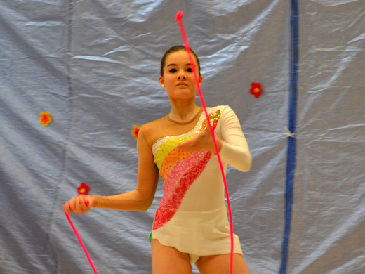 Kristina Bernatová se švihadlem 06 - Gymnastika KV.JPG