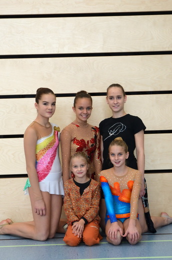 Lion Cup Hof 2012 - karlovarské moderní gymnastky