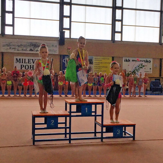 Milevsko 2018 -Baruška na bedně.jpg