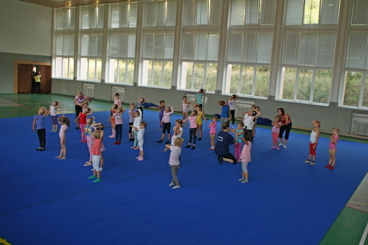 První trénink moderní gymnastiky Karlovy Vary 03