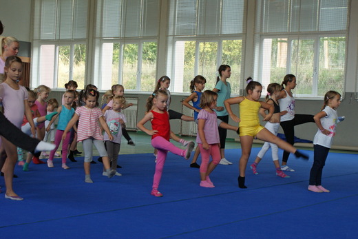 První trénink moderní gymnastiky Karlovy Vary 08