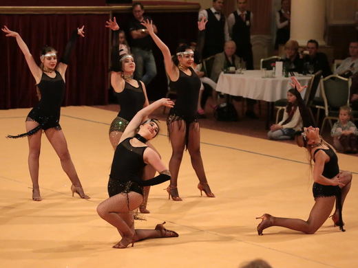 Vánoční Gala 2016 - Chicago TS Fontána.JPG