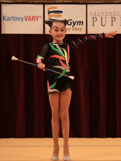 Vánoční Gala 2016 - twirling Melinda Plzáková.JPG