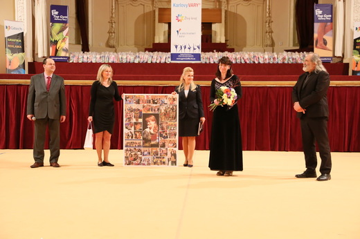 Vánoční Gala 2017 - poděkování Mirce Špičkové.JPG