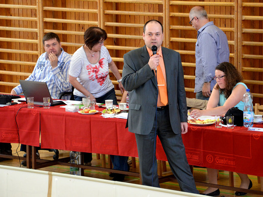 ZPČ přebory - Jiří Herian popřál úspěch závodnicím.JPG