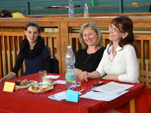 ZPČ přebory - trenérka Tereza a rozhodčí Nora a Mirka.JPG